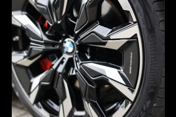 BMW 5 Serie Touring 550e xDrive | Pano - Trekhaak - B&W