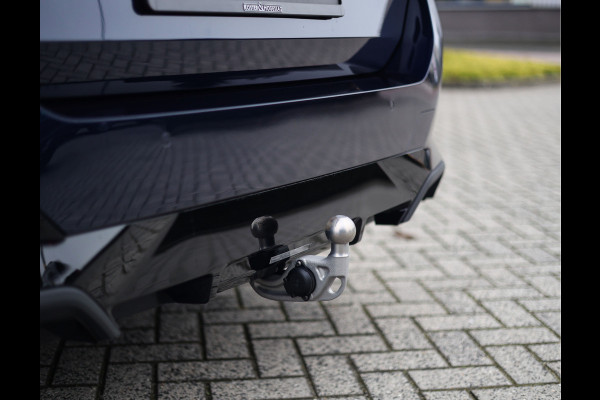 BMW 5 Serie Touring 550e xDrive | Pano - Trekhaak - B&W