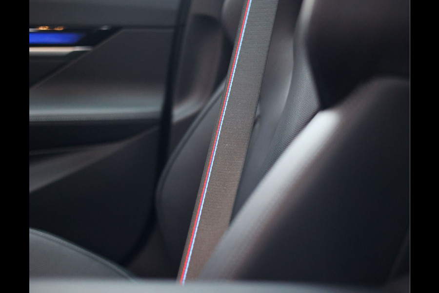 BMW 5 Serie Touring 550e xDrive | Pano - Trekhaak - B&W