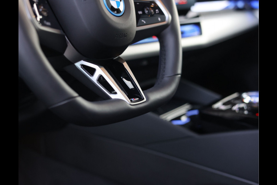 BMW 5 Serie Touring 550e xDrive | Sportstoel - Pano - Trekhaak - Bow&Wil