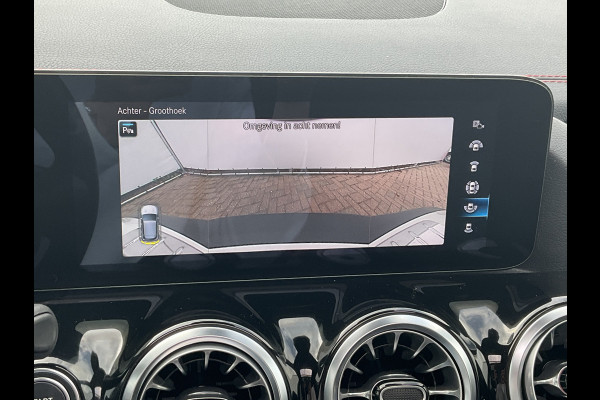Mercedes-Benz EQA 250 Business Solution AMG 67 kWh Memory Pano Hud Adap.Cruise Burmester 360Cam VOL!