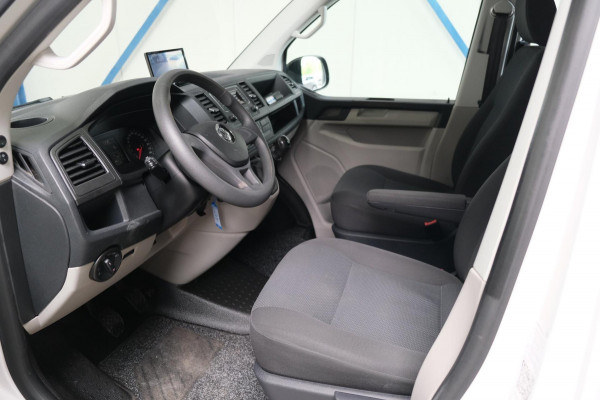 Volkswagen Transporter 2.0 TDI 150 PK L2H1 DC - N.A.P. Airco, Cruise, PDC, Trekhaak.