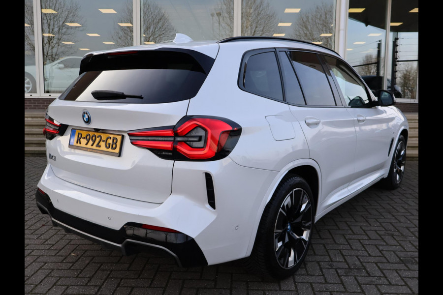BMW iX3 M-SPORT HIGH EXECUTIVE SHADOW LINE PACK 80 KWH + PANORAMA | 360 CAMERA | HEAD-UP | ORIG. NL