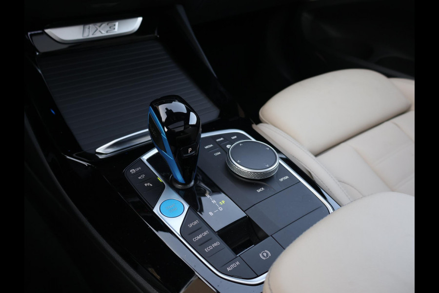 BMW iX3 M-SPORT HIGH EXECUTIVE SHADOW LINE PACK 80 KWH + PANORAMA | 360 CAMERA | HEAD-UP | ORIG. NL