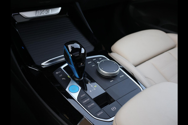 BMW iX3 M-SPORT HIGH EXECUTIVE SHADOW LINE PACK 80 KWH + PANORAMA | 360 CAMERA | HEAD-UP | ORIG. NL