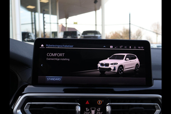 BMW iX3 M-SPORT HIGH EXECUTIVE SHADOW LINE PACK 80 KWH + PANORAMA | 360 CAMERA | HEAD-UP | ORIG. NL