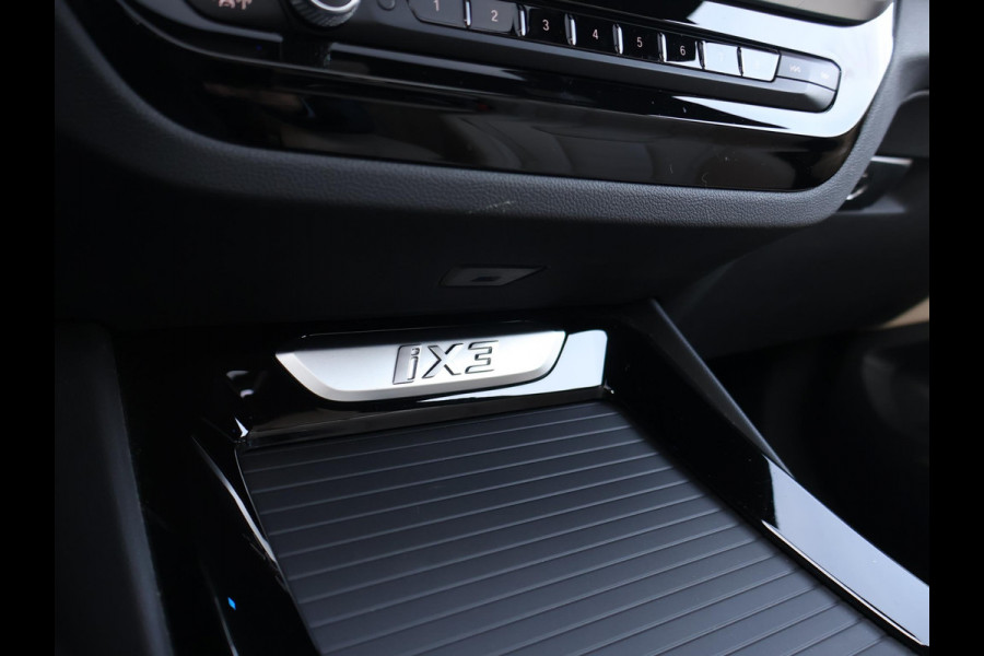 BMW iX3 M-SPORT HIGH EXECUTIVE SHADOW LINE PACK 80 KWH + PANORAMA | 360 CAMERA | HEAD-UP | ORIG. NL