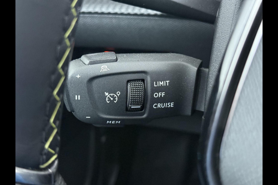 Peugeot e-2008 EV GT Pack 50 kWh VAN € 20.900,- VOOR € 18.440,- UW LENTEVOORDEEL € 2.460,-! |SOH 90% | 3-Fase boordlader | Warmtepomp | Open Panoramadak | Camera | Stoelverwarming | Adaptieve Cruise Control | Full Option | Dealeronderhouden | Inclusief 12 mnd BOVAG garantie |