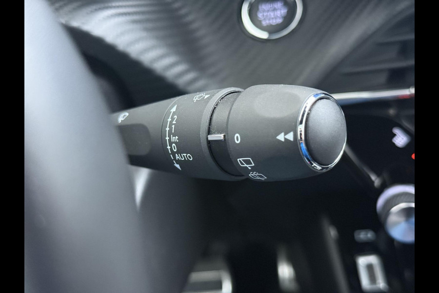 Peugeot e-2008 EV GT Pack 50 kWh VAN € 20.900,- VOOR € 18.440,- UW LENTEVOORDEEL € 2.460,-! |SOH 90% | 3-Fase boordlader | Warmtepomp | Open Panoramadak | Camera | Stoelverwarming | Adaptieve Cruise Control | Full Option | Dealeronderhouden | Inclusief 12 mnd BOVAG garantie |