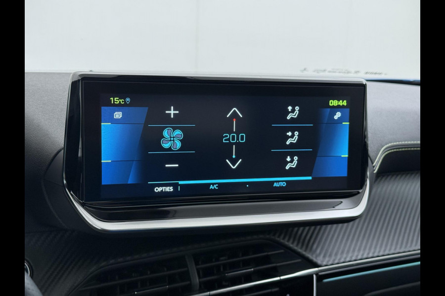 Peugeot e-2008 EV GT Pack 50 kWh VAN € 20.900,- VOOR € 18.440,- UW LENTEVOORDEEL € 2.460,-! |SOH 90% | 3-Fase boordlader | Warmtepomp | Open Panoramadak | Camera | Stoelverwarming | Adaptieve Cruise Control | Full Option | Dealeronderhouden | Inclusief 12 mnd BOVAG garantie |