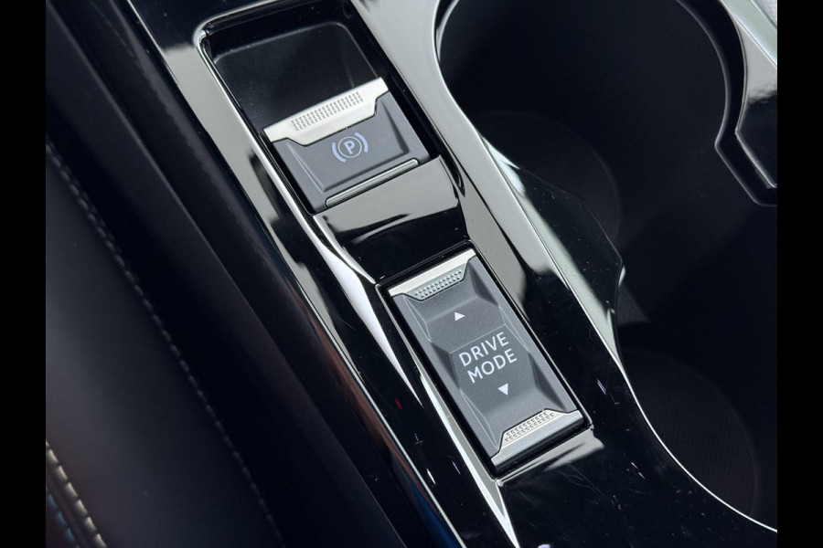 Peugeot e-2008 EV GT Pack 50 kWh VAN € 20.900,- VOOR € 18.440,- UW LENTEVOORDEEL € 2.460,-! |SOH 90% | 3-Fase boordlader | Warmtepomp | Open Panoramadak | Camera | Stoelverwarming | Adaptieve Cruise Control | Full Option | Dealeronderhouden | Inclusief 12 mnd BOVAG garantie |