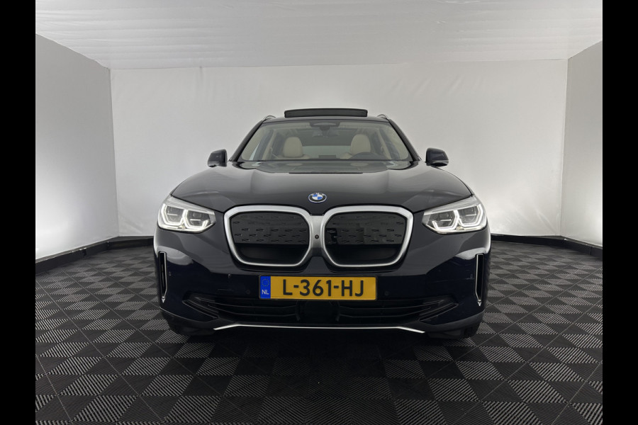 BMW iX3 High Executive 80 kWh [ 3-Fase ] {SOH-97%} (INCL-BTW) Aut. *PANO | HEAD-UP | LEATHER | HARMAN/KARDON | FULL-LED | BLINDSPOT | MEMORY-PACK | DIGI-COCKPIT | HEATED-SPORTSEATS | KEYLESS | TOPVIEW | DAB+ | NAVI-FULLMAP | 20''ALU*