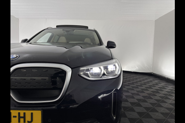 BMW iX3 High Executive 80 kWh [ 3-Fase ] {SOH-97%} (INCL-BTW) Aut. *PANO | HEAD-UP | LEATHER | HARMAN/KARDON | FULL-LED | BLINDSPOT | MEMORY-PACK | DIGI-COCKPIT | HEATED-SPORTSEATS | KEYLESS | TOPVIEW | DAB+ | NAVI-FULLMAP | 20''ALU*