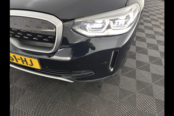 BMW iX3 High Executive 80 kWh [ 3-Fase ] {SOH-97%} (INCL-BTW) Aut. *PANO | HEAD-UP | LEATHER | HARMAN/KARDON | FULL-LED | BLINDSPOT | MEMORY-PACK | DIGI-COCKPIT | HEATED-SPORTSEATS | KEYLESS | TOPVIEW | DAB+ | NAVI-FULLMAP | 20''ALU*