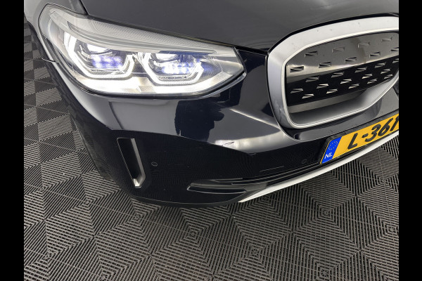 BMW iX3 High Executive 80 kWh [ 3-Fase ] {SOH-97%} (INCL-BTW) Aut. *PANO | HEAD-UP | LEATHER | HARMAN/KARDON | FULL-LED | BLINDSPOT | MEMORY-PACK | DIGI-COCKPIT | HEATED-SPORTSEATS | KEYLESS | TOPVIEW | DAB+ | NAVI-FULLMAP | 20''ALU*