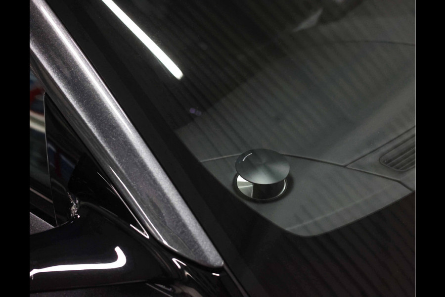 Aston Martin DBS 5.2 V12 Superleggera | B&O BeoSound - Xenon Grey