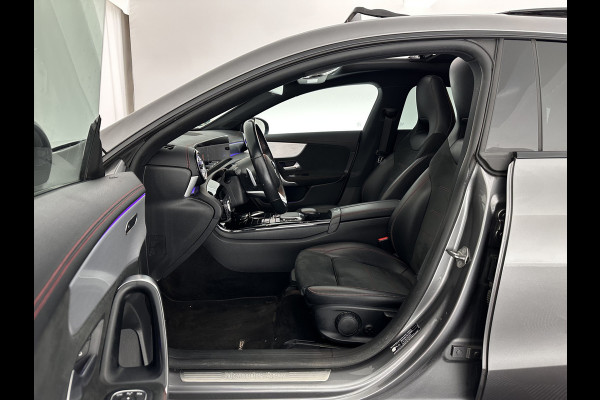 Mercedes-Benz CLA-Klasse Shooting Brake 180 Business Solution AMG (INCL-BTW) *PANO | LEATHER-MICROFIBRE | FULL-LED | AMBIENTLIGHT | BLINDSPOT | HEATED-SPORTSEATS | WIDESCREEN-DIGICOCKPIT | DAB+ | NAVI-FULLMAP | CAMERA | PRIVACYGLASS | 18''ALU*