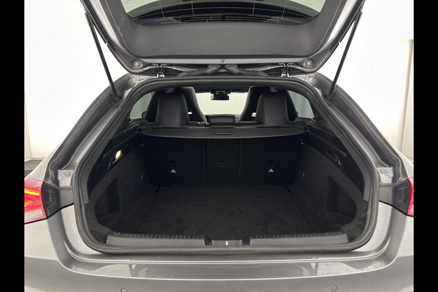 Mercedes-Benz CLA-Klasse Shooting Brake 180 Business Solution AMG (INCL-BTW) *PANO | LEATHER-MICROFIBRE | FULL-LED | AMBIENTLIGHT | BLINDSPOT | HEATED-SPORTSEATS | WIDESCREEN-DIGICOCKPIT | DAB+ | NAVI-FULLMAP | CAMERA | PRIVACYGLASS | 18''ALU*