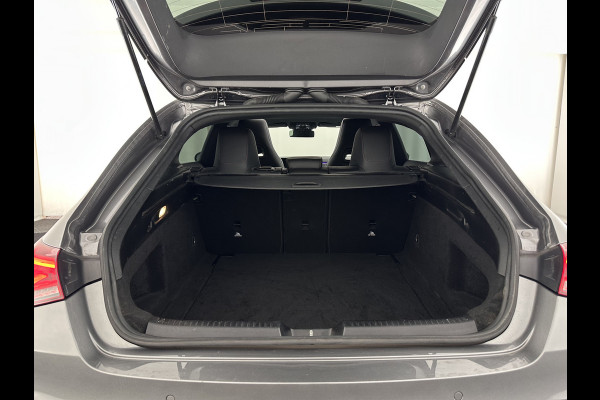 Mercedes-Benz CLA-Klasse Shooting Brake 180 Business Solution AMG (INCL-BTW) *PANO | LEATHER-MICROFIBRE | FULL-LED | AMBIENTLIGHT | BLINDSPOT | HEATED-SPORTSEATS | WIDESCREEN-DIGICOCKPIT | DAB+ | NAVI-FULLMAP | CAMERA | PRIVACYGLASS | 18''ALU*