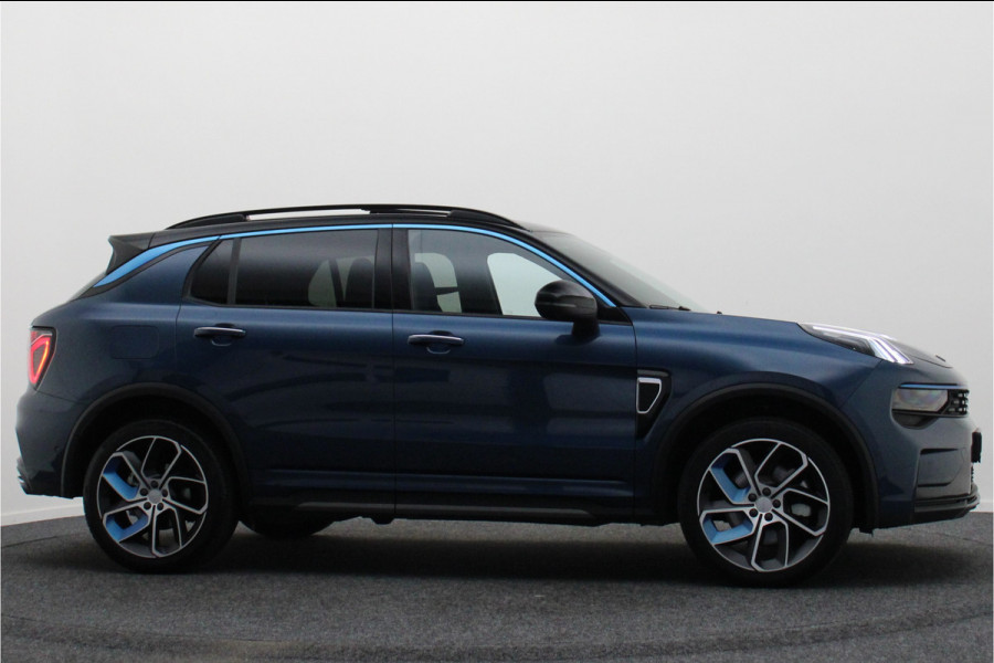 Lynk & Co 01 1.5 360° Camera, Panoramadak, Zwarte hemel, ACC, Apple Carplay, DAB, 20''