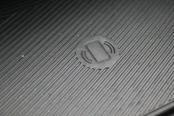 Lynk & Co 01 1.5 360° Camera, Panoramadak, Zwarte hemel, ACC, Apple Carplay, DAB, 20''