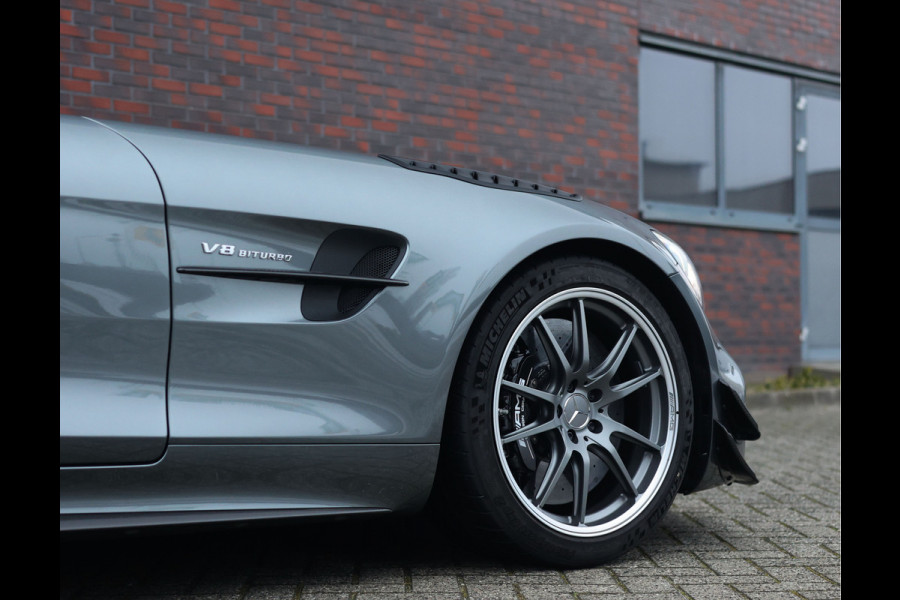 Mercedes-Benz AMG GT 4.0 R Pro | Selenit - Camera