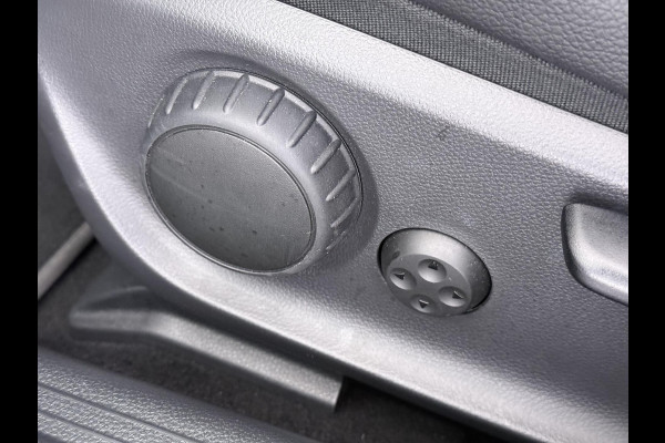 Mercedes-Benz GLA 180 Premium Plus VAN € 23.900,- VOOR € 19.877,- UW LENTEVOORDEEL € 4.023,-! | Stoelverwarming | Climate Control | Camera | Top onderhouden | 12 maanden BOVAG-garantie