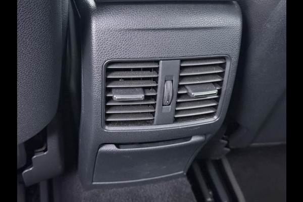 Mercedes-Benz GLA 180 Premium Plus VAN € 23.900,- VOOR € 19.877,- UW LENTEVOORDEEL € 4.023,-! | Stoelverwarming | Climate Control | Camera | Top onderhouden | 12 maanden BOVAG-garantie