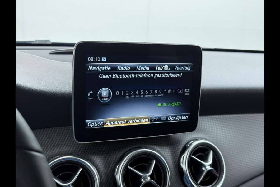 Mercedes-Benz GLA 180 Premium Plus VAN € 23.900,- VOOR € 19.877,- UW LENTEVOORDEEL € 4.023,-! | Stoelverwarming | Climate Control | Camera | Top onderhouden | 12 maanden BOVAG-garantie