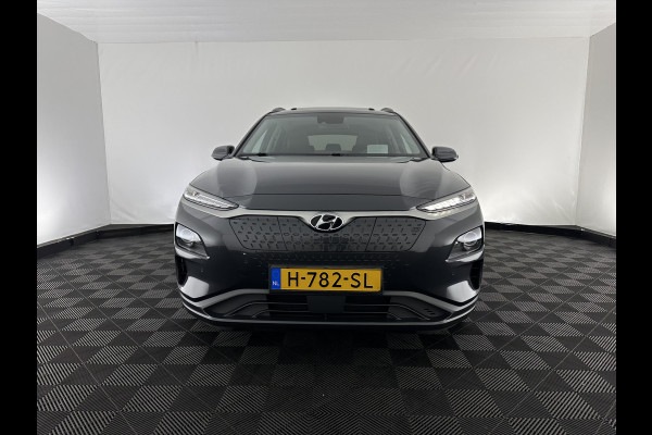 Hyundai Kona EV Premium 64 kWh [ 3-Fase ] {SOH-96%} (INCL-BTW) *LEATHER | KRELL-AUDIO | HEAD-UP | FULL-LED | NAVI-FULLMAP | DAB | ADAPT.CRUISE | KEYLESS | CAMERA | BLIND-SPOT | LANE-ASSIST | DIGI-COCKPIT | COMFORT-SEATS | 17''ALU*