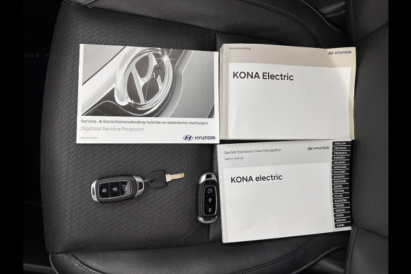 Hyundai Kona EV Premium 64 kWh [ 3-Fase ] {SOH-96%} (INCL-BTW) *LEATHER | KRELL-AUDIO | HEAD-UP | FULL-LED | NAVI-FULLMAP | DAB | ADAPT.CRUISE | KEYLESS | CAMERA | BLIND-SPOT | LANE-ASSIST | DIGI-COCKPIT | COMFORT-SEATS | 17''ALU*