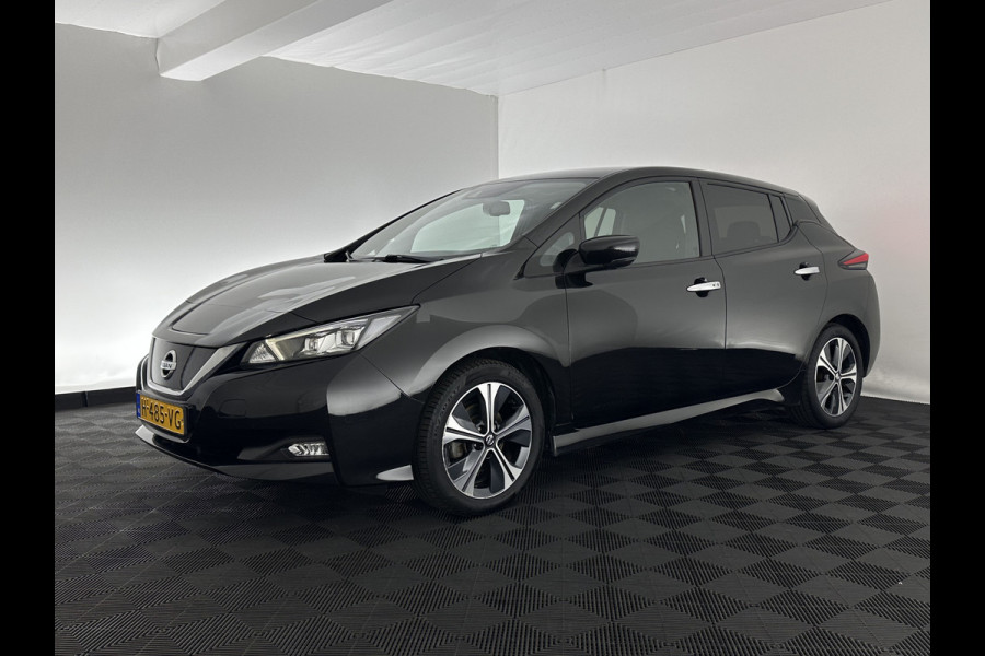 Nissan Leaf N-Connecta 40 kWh {SOH-92%} Aut. *FULL-LED | ADAPTIVE-CRUISE | NAVI-FULLMAP | TOPVIEW | KEYLESS | BLINDSPOT |  DIGI-COCKPIT | HEATED-COMFORTSEATS | DAB | PRIVACYGLASS | ECC | PDC | CARPLAY | 17"ALU*