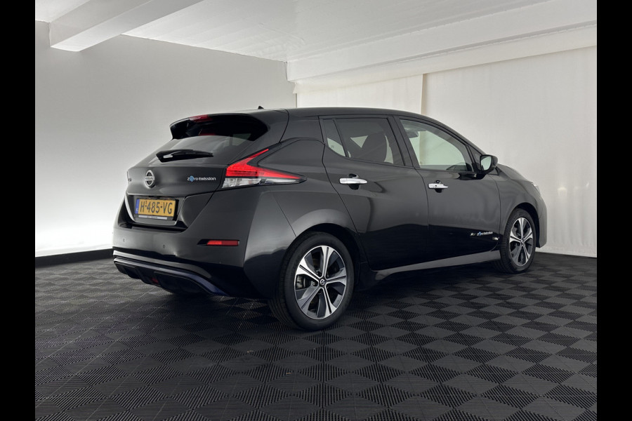 Nissan Leaf N-Connecta 40 kWh {SOH-92%} Aut. *FULL-LED | ADAPTIVE-CRUISE | NAVI-FULLMAP | TOPVIEW | KEYLESS | BLINDSPOT |  DIGI-COCKPIT | HEATED-COMFORTSEATS | DAB | PRIVACYGLASS | ECC | PDC | CARPLAY | 17"ALU*