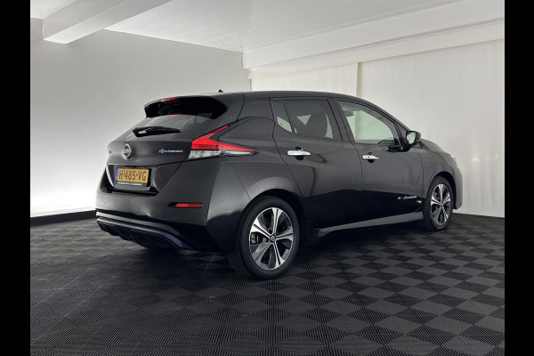Nissan Leaf N-Connecta 40 kWh {SOH-92%} Aut. *FULL-LED | ADAPTIVE-CRUISE | NAVI-FULLMAP | TOPVIEW | KEYLESS | BLINDSPOT |  DIGI-COCKPIT | HEATED-COMFORTSEATS | DAB | PRIVACYGLASS | ECC | PDC | CARPLAY | 17"ALU*