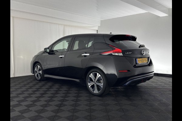 Nissan Leaf N-Connecta 40 kWh {SOH-92%} Aut. *FULL-LED | ADAPTIVE-CRUISE | NAVI-FULLMAP | TOPVIEW | KEYLESS | BLINDSPOT |  DIGI-COCKPIT | HEATED-COMFORTSEATS | DAB | PRIVACYGLASS | ECC | PDC | CARPLAY | 17"ALU*