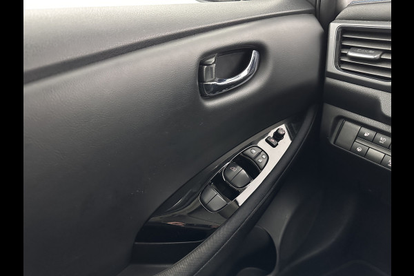Nissan Leaf N-Connecta 40 kWh {SOH-92%} Aut. *FULL-LED | ADAPTIVE-CRUISE | NAVI-FULLMAP | TOPVIEW | KEYLESS | BLINDSPOT |  DIGI-COCKPIT | HEATED-COMFORTSEATS | DAB | PRIVACYGLASS | ECC | PDC | CARPLAY | 17"ALU*