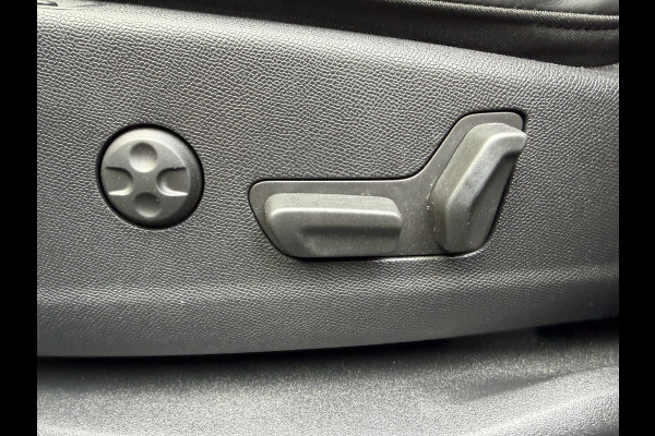 DS Ds 7 Crossback 300pk 4x4 Opera (Elektrisch Schuifdak - Trekhaak - Elektrische Klep - Leder incl verwarming/koeling/massage/geheugen - DS LED -