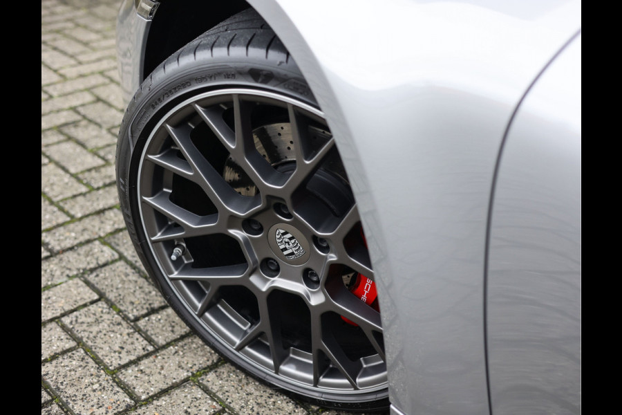 Porsche 911 Cabrio 3.0 Carrera 4 S | Chrono - Lift - 360