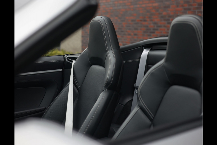 Porsche 911 Cabrio 3.0 Carrera 4 S | Chrono - Lift - 360