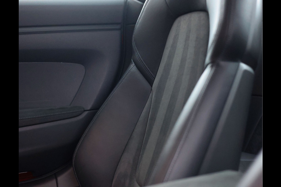 Porsche 911 3.0 Carrera 4 GTS | PDCC - Pano - Camera - Chrono