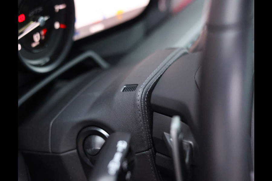 Porsche 911 3.0 Carrera 4 GTS | PDCC - Pano - Camera - Chrono