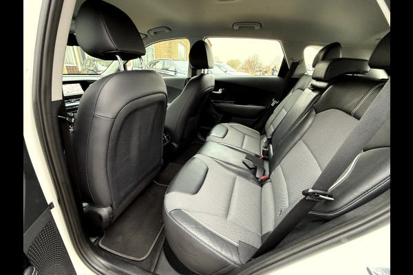 Kia e-Niro DynamicLine 64 kWh 3- Fase, Navi, Camera