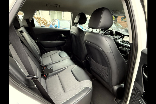 Kia e-Niro DynamicLine 64 kWh 3- Fase, Navi, Camera