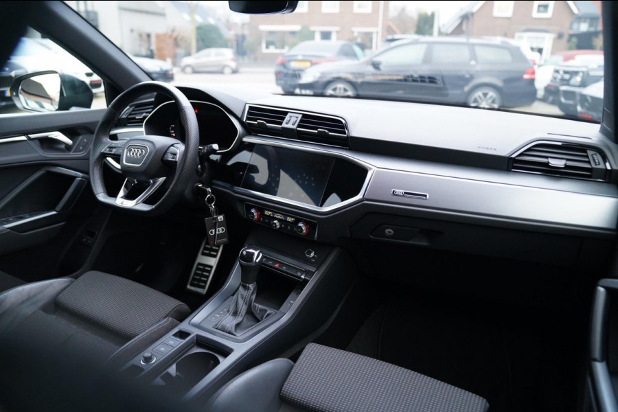 Audi Q3 45 TFSI e S edition | LED | Trekhaak | Drive Select | Automaat | Plug in Hybrid | RS Sportstuur | Adaptieve Cruise | NAP