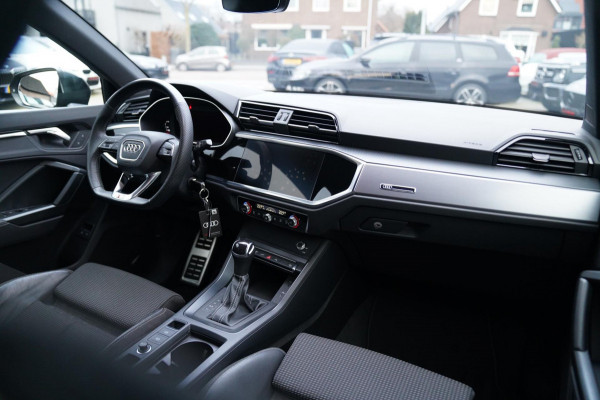 Audi Q3 45 TFSI e S edition | LED | Trekhaak | Drive Select | Automaat | Plug in Hybrid | RS Sportstuur | Adaptieve Cruise | NAP