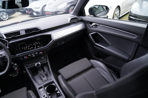 Audi Q3 45 TFSI e S edition | LED | Trekhaak | Drive Select | Automaat | Plug in Hybrid | RS Sportstuur | Adaptieve Cruise | NAP