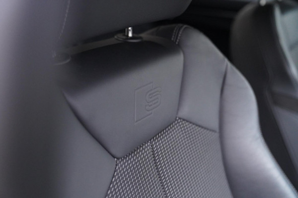 Audi Q3 45 TFSI e S edition | LED | Trekhaak | Drive Select | Automaat | Plug in Hybrid | RS Sportstuur | Adaptieve Cruise | NAP