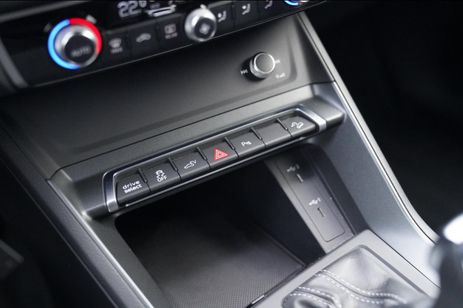 Audi Q3 45 TFSI e S edition | LED | Trekhaak | Drive Select | Automaat | Plug in Hybrid | RS Sportstuur | Adaptieve Cruise | NAP