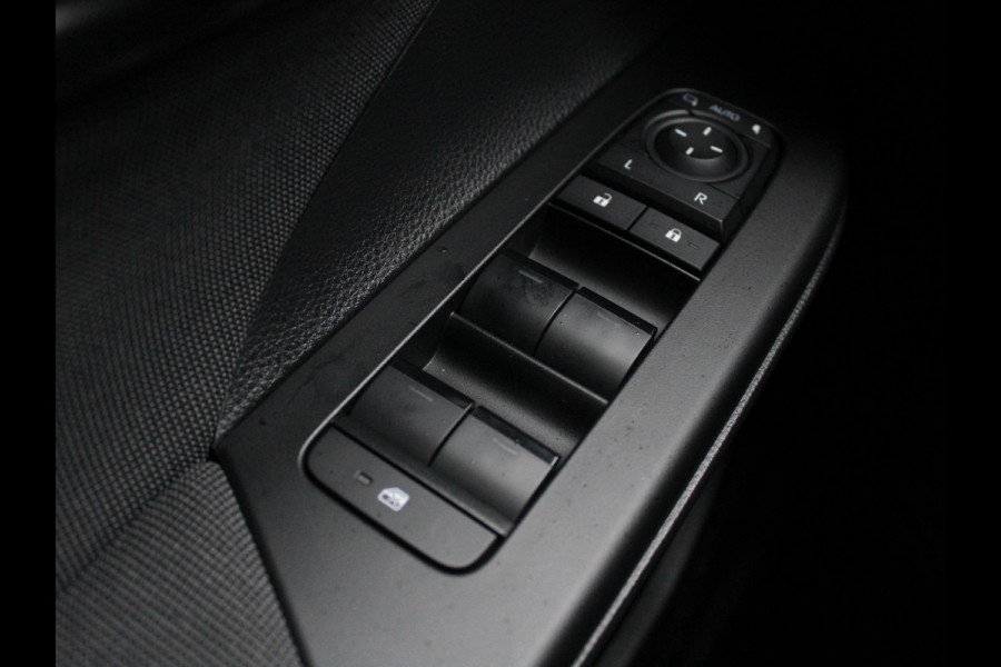 Toyota C-HR 1.8 Hybrid 140 Dynamic | APPLE CARPLAY | ACHTERUITRIJCAMERA |