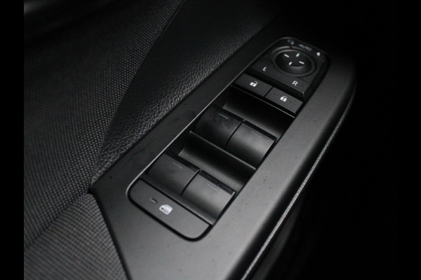 Toyota C-HR 1.8 Hybrid 140 Dynamic | APPLE CARPLAY | ACHTERUITRIJCAMERA |